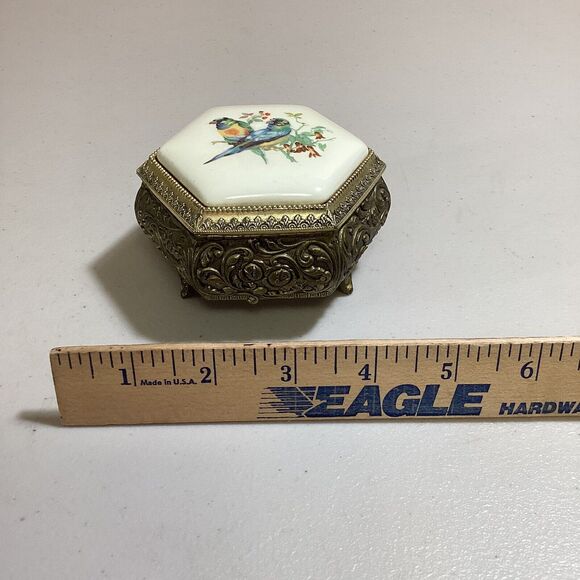 Macaw Musical Box Trinket Japan 3" Velvet Lined - Picture 6 of 6